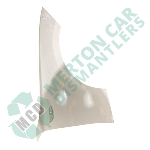 BMW 1 Series E82 2007-2011 WHITE  Wing Right Side O/S Drivers
