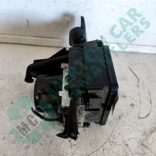 VOLKSWAGEN Golf audi a3 2012 1.6 Diesel abs pump