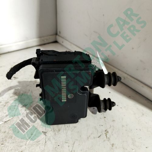 VOLKSWAGEN Golf audi a3 2012 1.6 Diesel abs pump