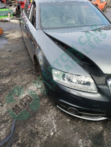 AUDI A6 MK3 ESTATE GREY Z7S PAINT  08 - 11 FUEL FLAP BREAKING C6