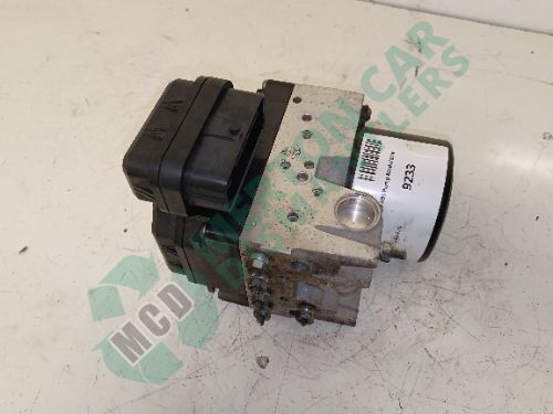 LEXUS Is220 2008 diesel 2AD-FHV ABS Pump Modulator Control Unit