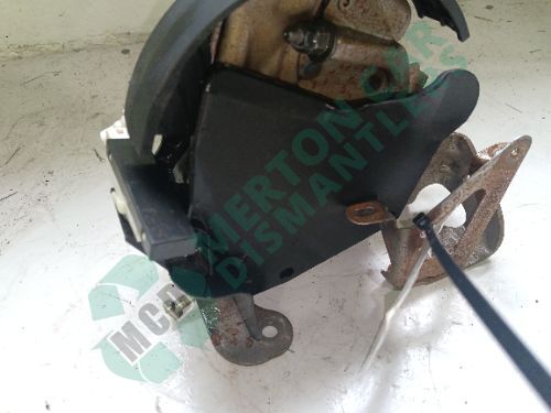 toyota auris 2008 handbrake