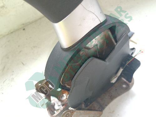 toyota auris 2008 handbrake